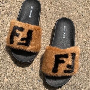 Trend F Mink Slides size 9.5,10